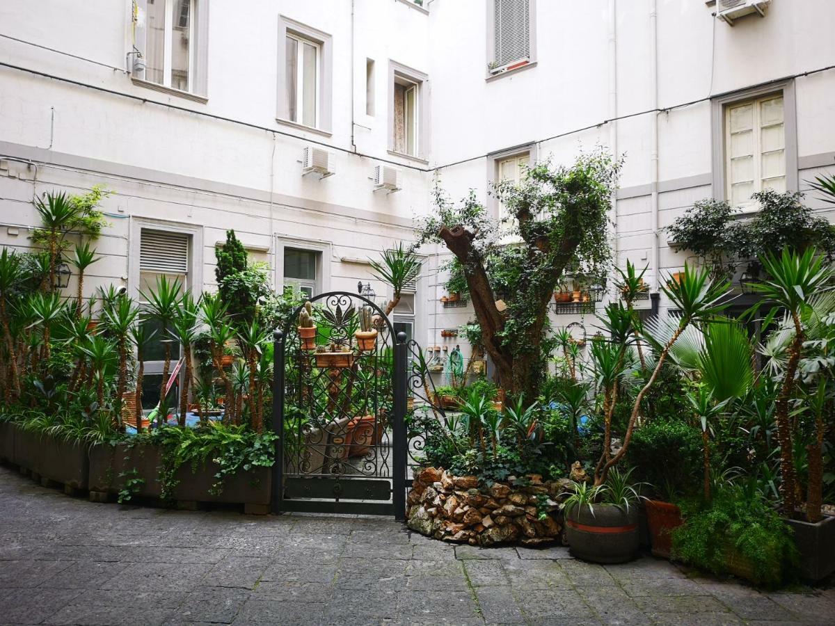 B&B Pantarei Napoli Exterior photo